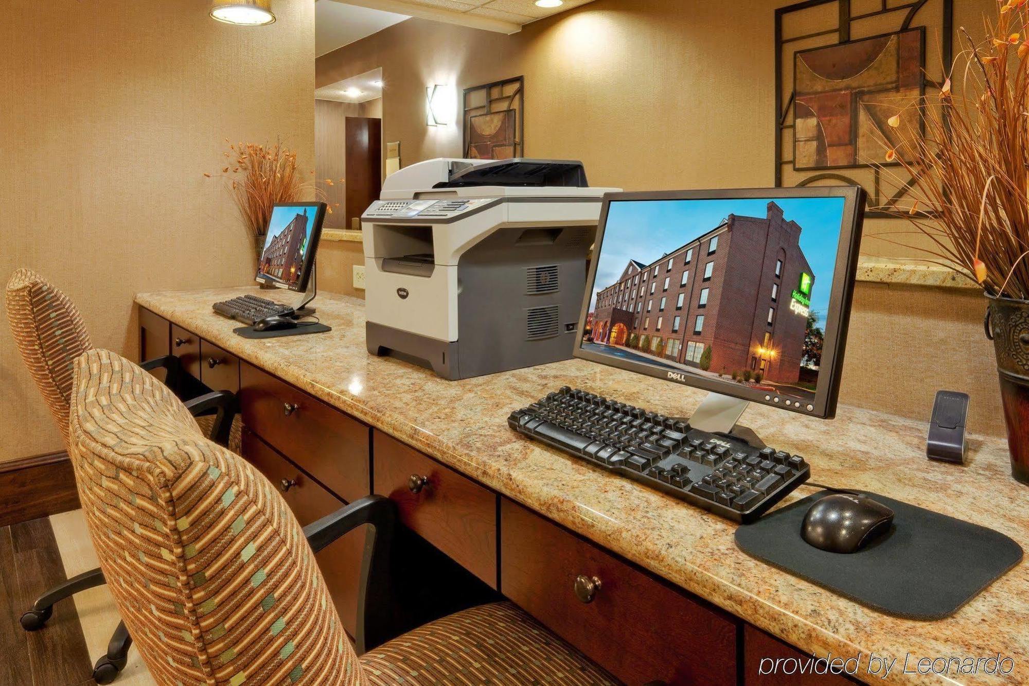 Holiday Inn Express Harrisburg East, An Ihg Hotel Dış mekan fotoğraf